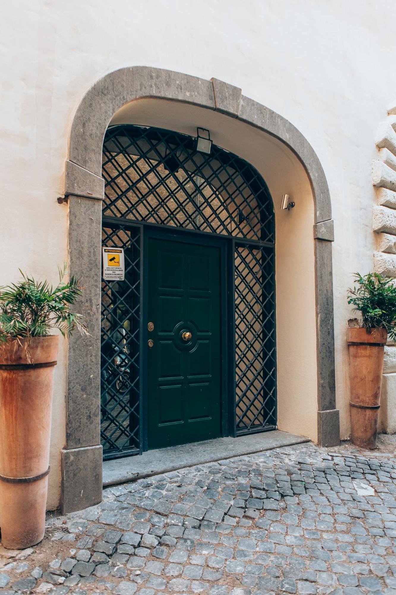 Restart Accommodations Borghese Roma Exterior foto